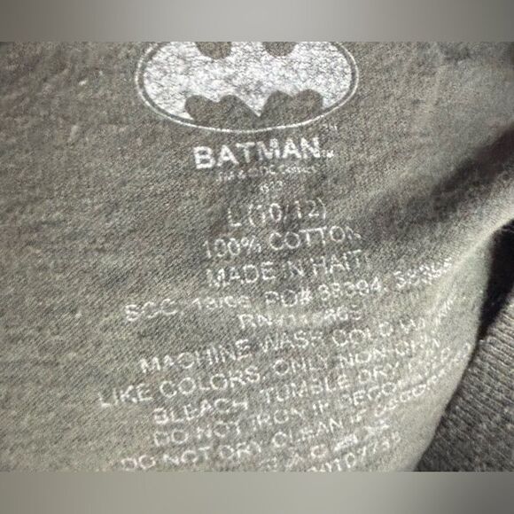 Kids Graphic T-Shirt EPC Batman Size Large 10/12 - Picture 3 of 3